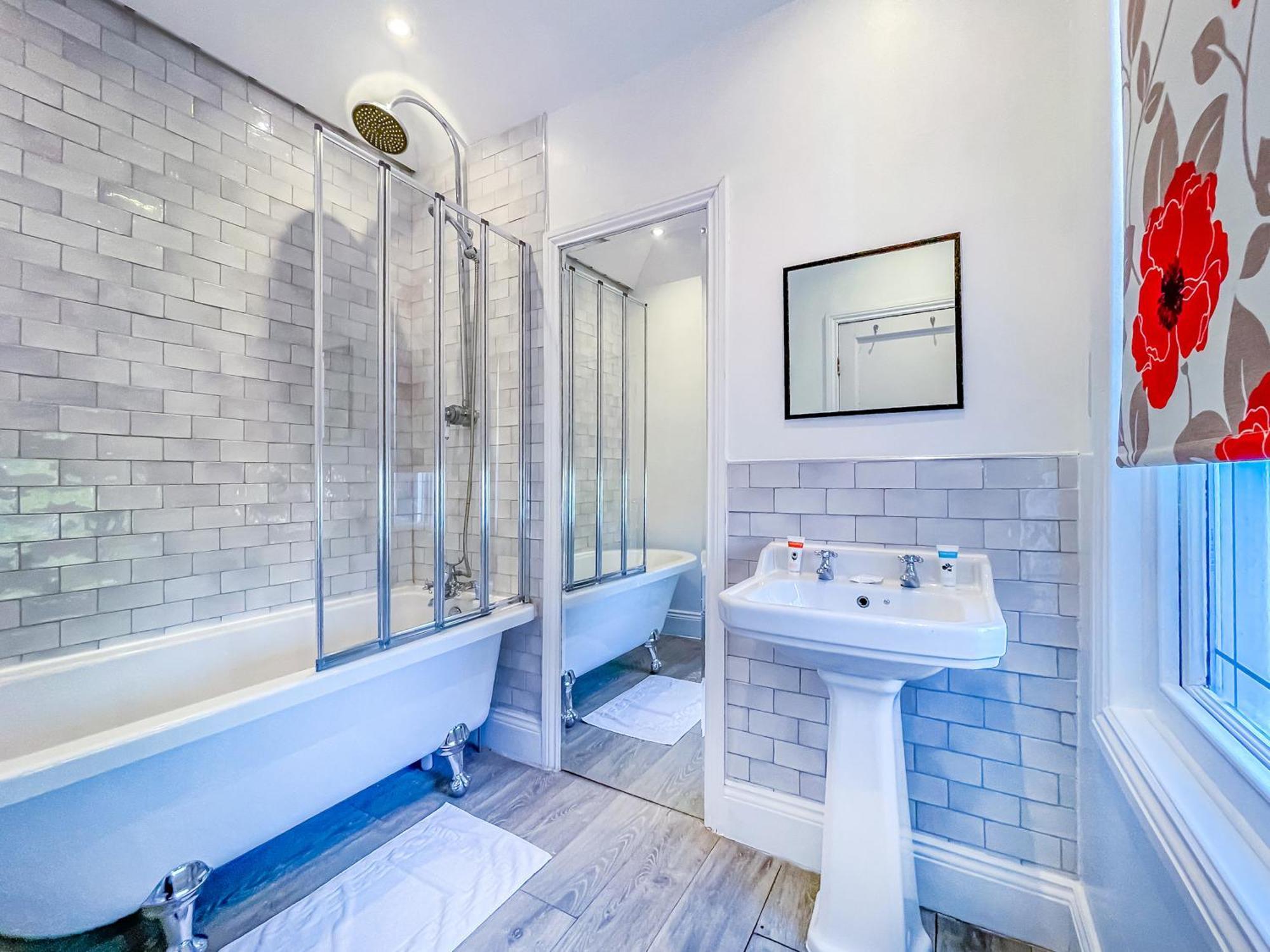 *Rf9Bc* For Your Most Relaxed & Cosy Stay + Free Parking + Free Fast Wifi * Leeds  Exterior photo